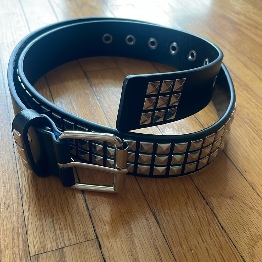 Pyramid Studded Belt